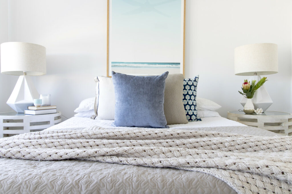 How to Make Your Bed and Style It Like a Professional