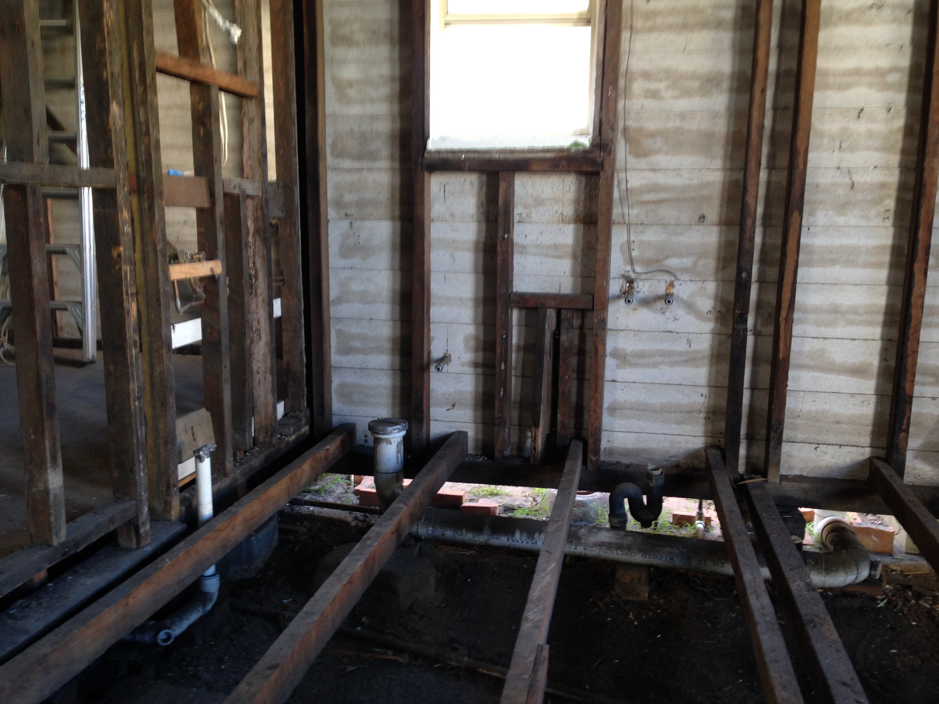 fi bathroom before